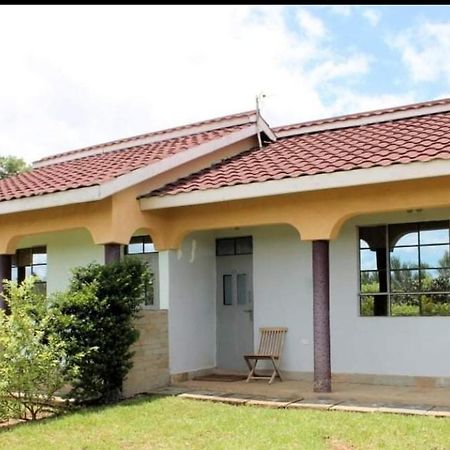Buens Lugar Hotel Nanyuki Luaran gambar